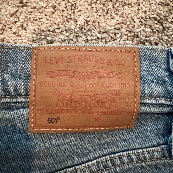 Levi 501 Denim Shorts - Picture 3 of 4